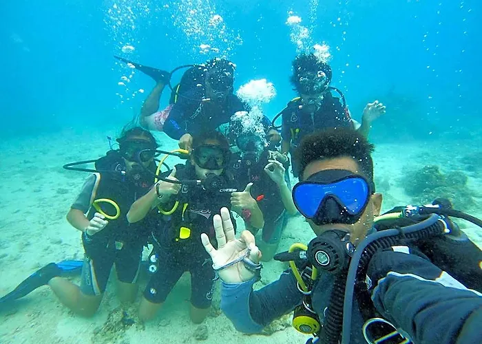 Malapascua & Dive Hotel 2*