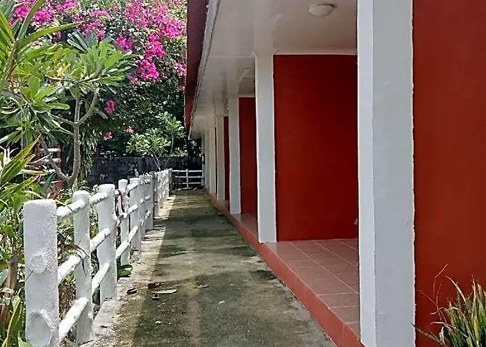 Malapascua & Dive Hotel 2*