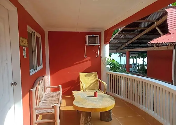 Malapascua & Dive Hotel 2*